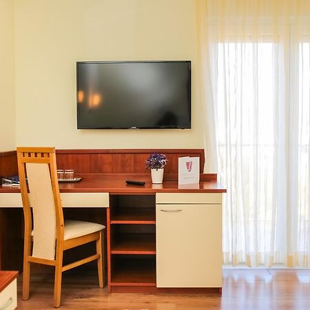 Hotel Merlot Opuzen  Kültér fotó