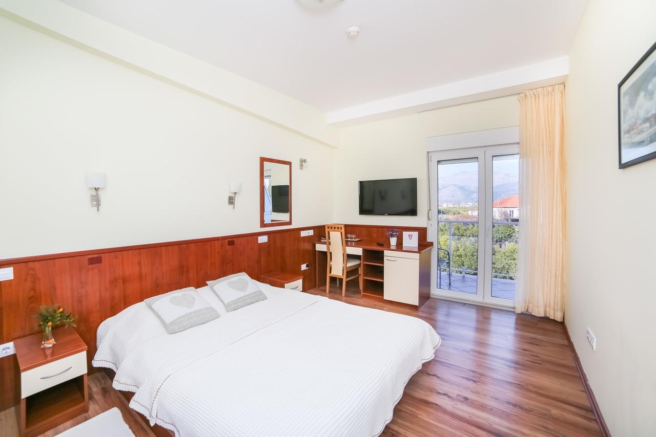 Hotel Merlot Opuzen  Kültér fotó