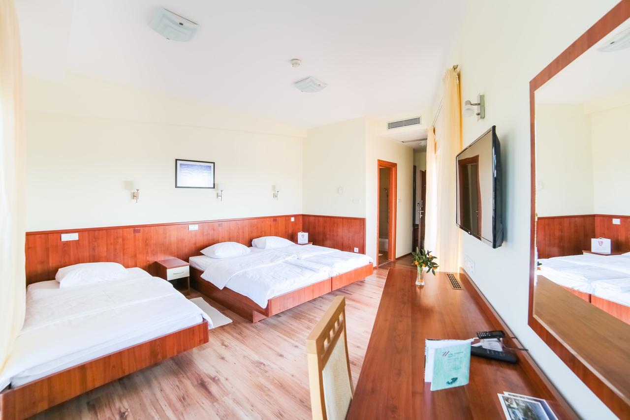 Hotel Merlot Opuzen  Kültér fotó