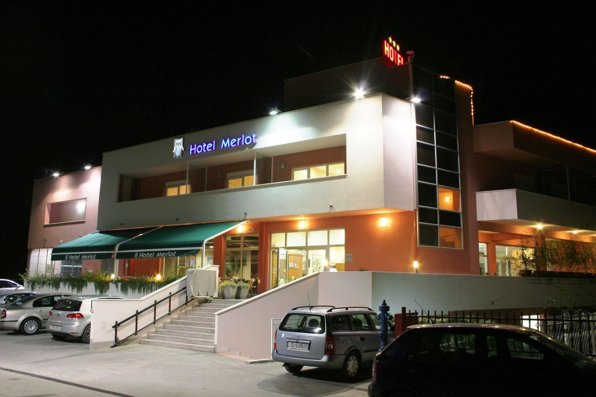 Hotel Merlot Opuzen  Kültér fotó