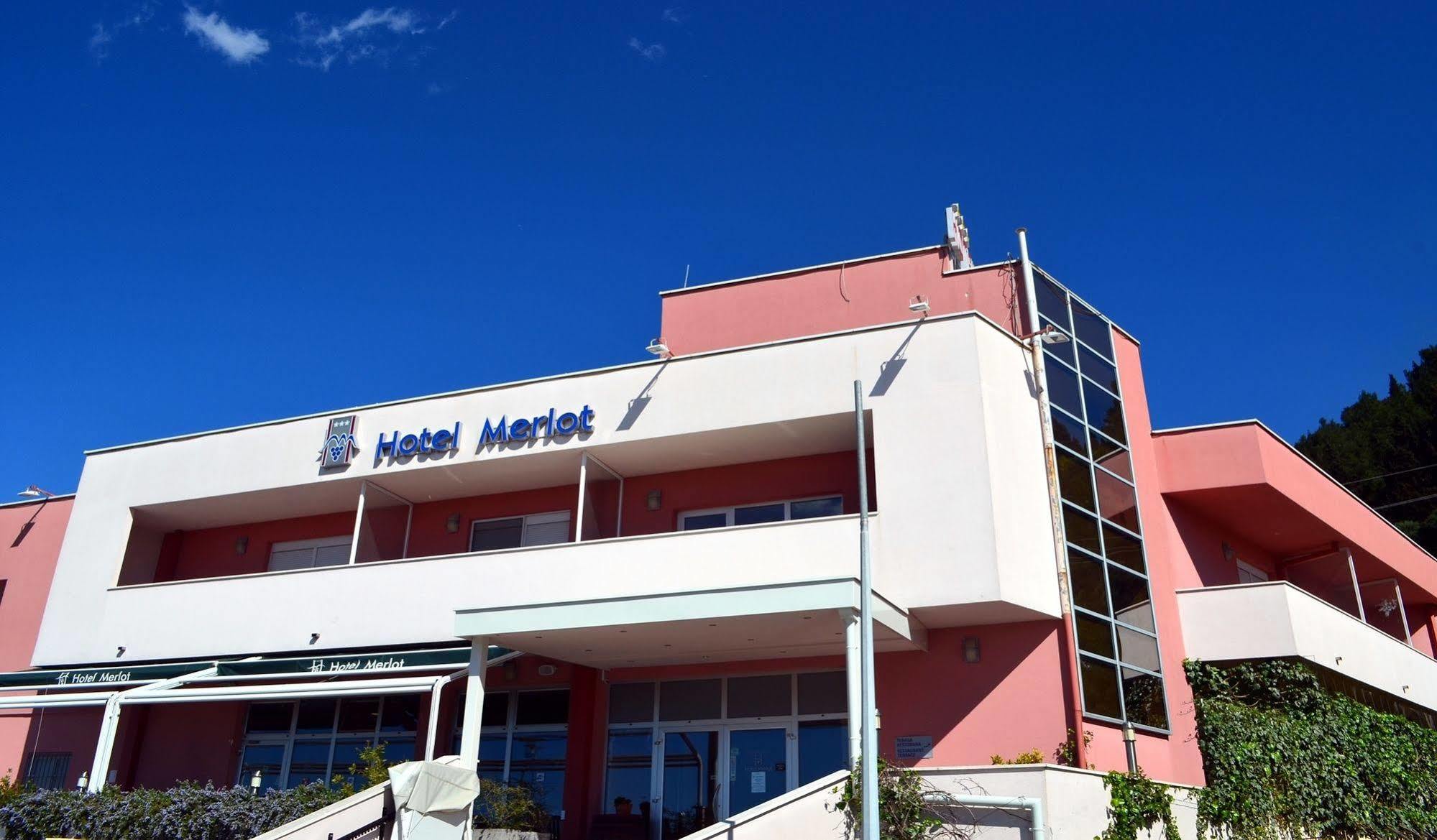 Hotel Merlot Opuzen  Kültér fotó