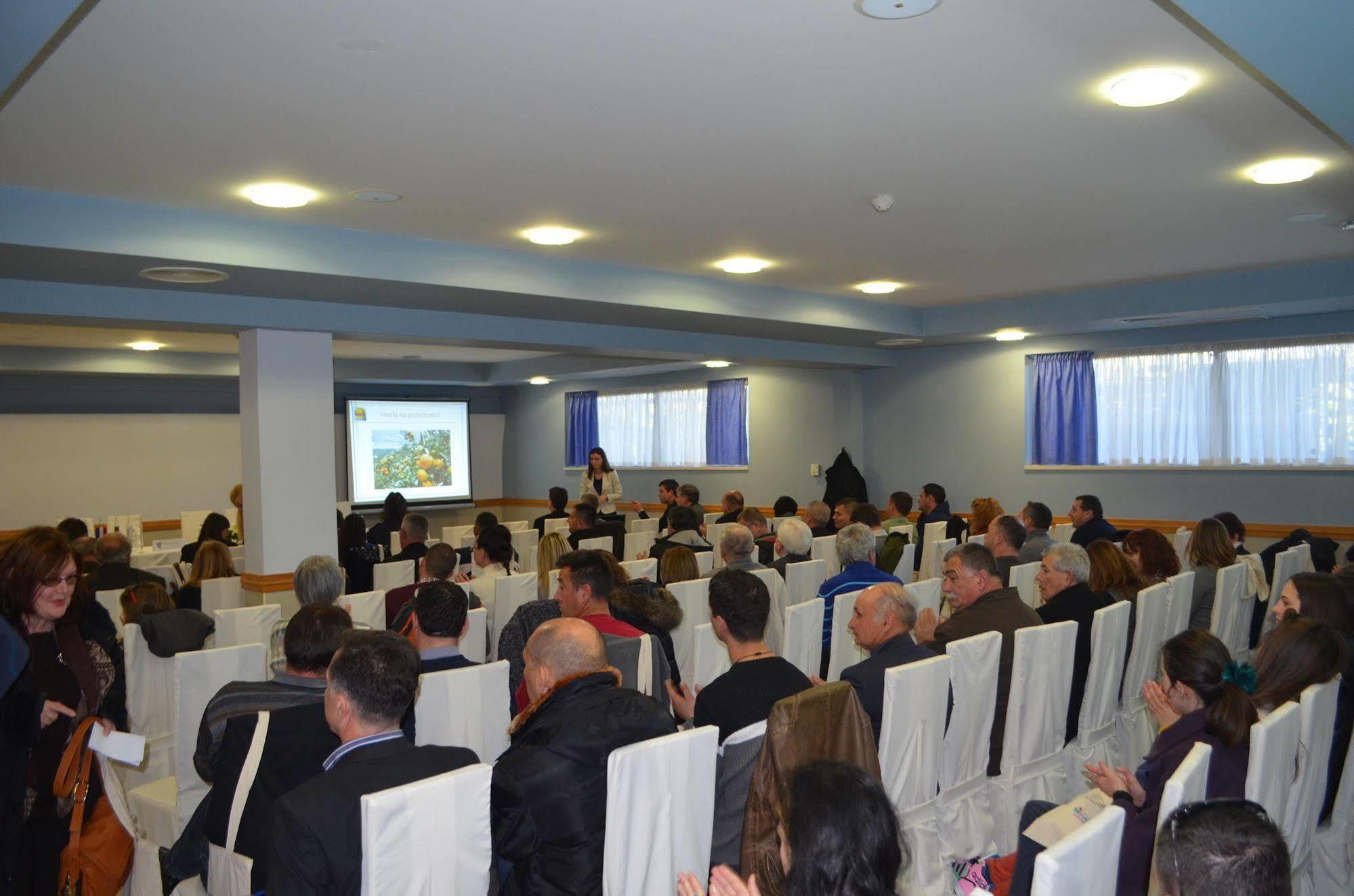 Hotel Merlot Opuzen  Kültér fotó